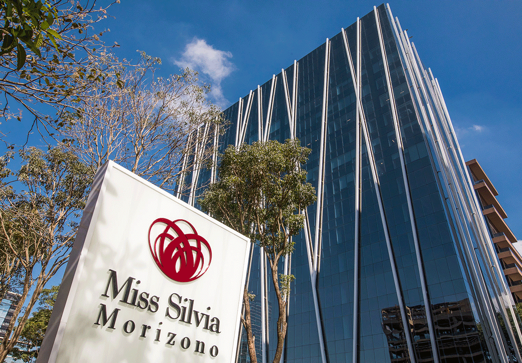 Miss Silvia Morizono